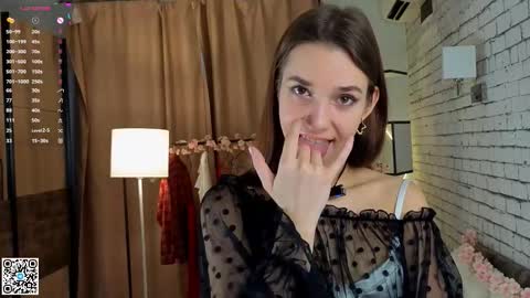Snapshot of geniafrend chatting on October 10, 4:18 am Amely online show from October 10, 4:18 am