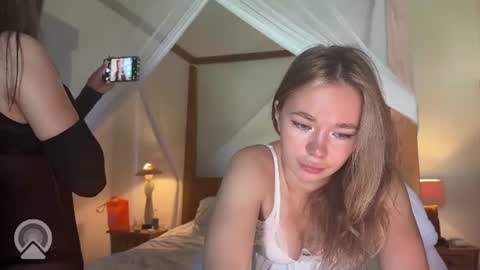 Mary  Blonde and Kira brunette online show from July 13, 4:38 am