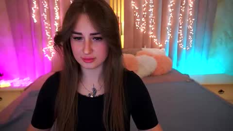 gentleadellee online show from December 18, 2:01 pm