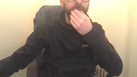 Snapshot of geon2xx chatting on March 7, 5:51 am Geon online show from March 7, 5:51 am