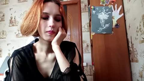 Ellie online show from June 5, 11:15 am