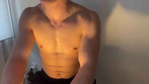 germanhunk123 online show from April 11, 5:28 pm