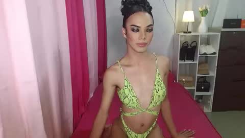 Sidneymorens online show from September 19, 5:38 pm