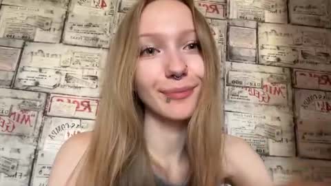 Sophie online show from July 29, 5:18 am