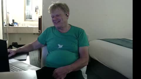 Gethyn online show from February 15, 1:52 am