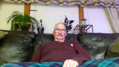 ghost2534 online show from December 2, 10:52 pm