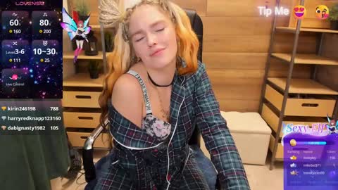 Snapshot of ghostly_temptation chatting on December 13, 1:48 am Sweety online show from December 13, 1:48 am