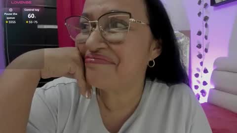 nahomi online show from September 14, 2:25 am