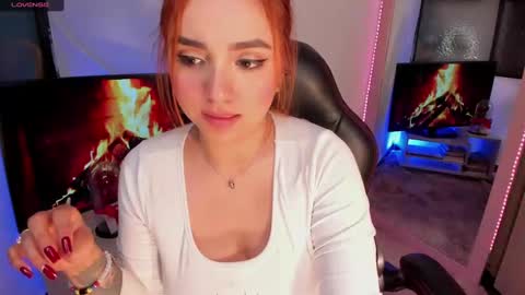 Snapshot of giabrook chatting on March 2, 12:22 pm Gia  online show from March 2, 12:22 pm