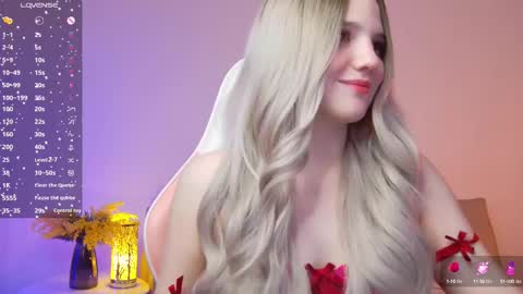 Snapshot of giannagem chatting on February 27, 12:14 am Roxy online show from February 27, 12:14 am