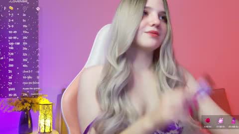 Snapshot of giannagem chatting on February 24, 12:09 am Roxy online show from February 24, 12:09 am
