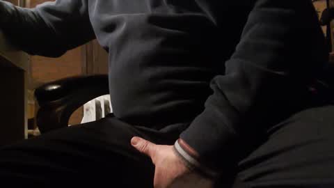 Gianni9000000 online show from December 1, 7:01 pm