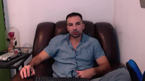 Gianni online show from December 1, 10:45 pm