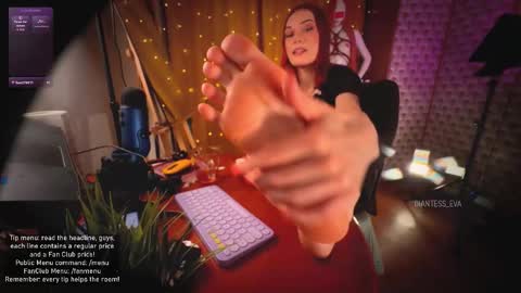 Eva online show from March 4, 10:07 pm