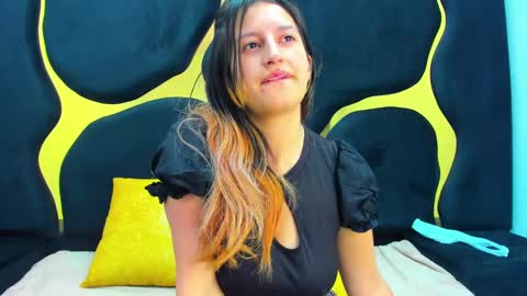 GiaRoussel online show from March 8, 2:08 pm