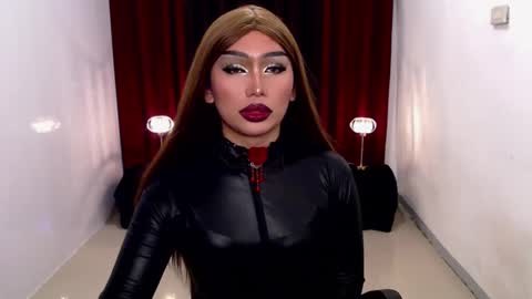 Gia X online show from December 17, 3:39 am