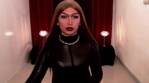 Gia X online show from December 20, 7:44 am