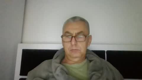 gigi1970 online show from October 18, 12:42 pm