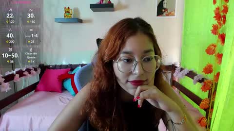 Snapshot of gigimooon chatting on February 10, 9:25 pm gigimooon online show from February 10, 9:25 pm