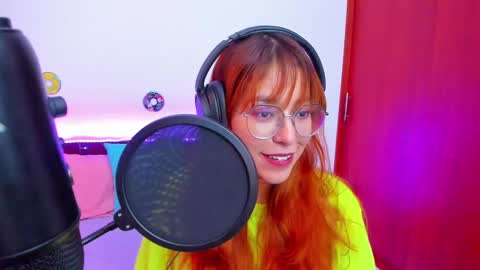 Snapshot of gigimooon chatting on September 13, 1:08 am gigimooon online show from September 13, 1:08 am