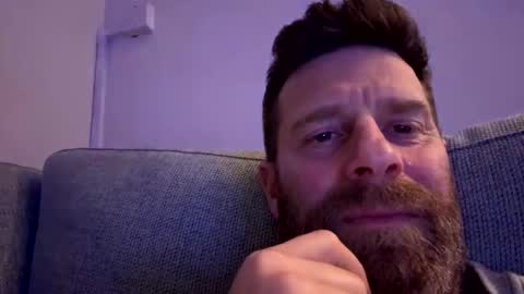 Gilbert online show from February 9, 10:43 pm