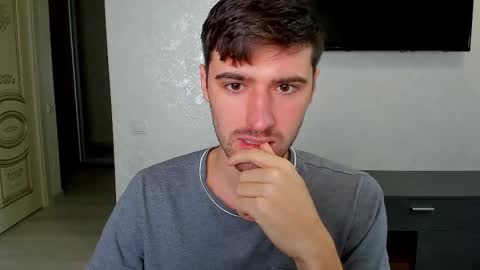 gilbertogonzales online show from March 5, 5:29 am