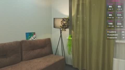 Snapshot of gillianshean chatting on October 18, 2:10 pm Anna online show from October 18, 2:10 pm
