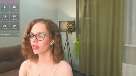 Snapshot of gillianshean chatting on October 19, 2:11 pm Anna online show from October 19, 2:11 pm