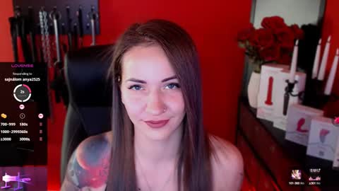 Snapshot of gina_hotlick chatting on February 21, 3:43 pm gina_hotlick online show from February 21, 3:43 pm