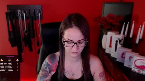Snapshot of gina_hotlick chatting on January 9, 8:55 am gina_hotlick online show from January 9, 8:55 am