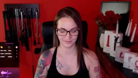 Snapshot of gina_hotlick chatting on February 1, 1:51 pm gina_hotlick online show from February 1, 1:51 pm