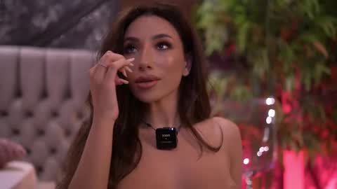 Gina online show from May 20, 1:57 am