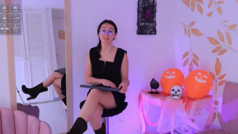 Snapshot of ginevra_esposito chatting on October 17, 1:59 pm Ginn online show from October 17, 1:59 pm