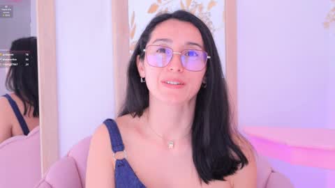 Snapshot of ginevra_esposito chatting on October 4, 4:27 pm Ginn online show from October 4, 4:27 pm