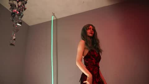        im expecting 350 thumbs up on my altar   online show from March 29, 10:22 pm