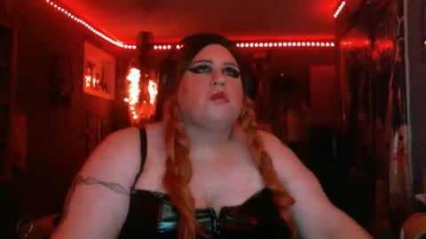 Snapshot of ginny_dominatrix chatting on October 20, 5:23 am ginny ray online show from October 20, 5:23 am