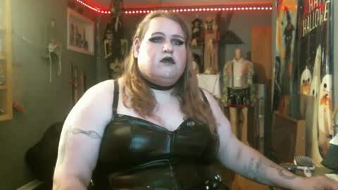 Snapshot of ginny_dominatrix chatting on September 15, 12:34 am ginny ray online show from September 15, 12:34 am