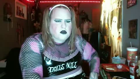 Snapshot of ginny_dominatrix chatting on October 5, 2:09 am ginny ray online show from October 5, 2:09 am
