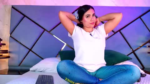giorgia online show from September 23, 3:33 am