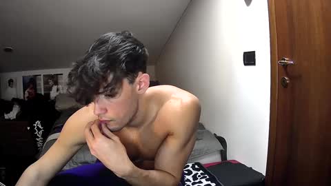 Snapshot of giovyyx chatting on March 5, 1:50 pm giovyyx online show from March 5, 1:50 pm