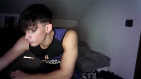 Snapshot of giovyyx chatting on February 17, 5:23 pm giovyyx online show from February 17, 5:23 pm