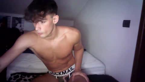 Snapshot of giovyyx chatting on February 14, 6:19 pm giovyyx online show from February 14, 6:19 pm