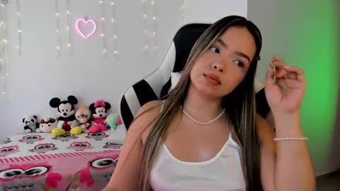 Alana online show from January 7, 12:32 pm