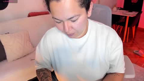 girl_inline online show from September 17, 12:03 am