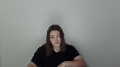 Snapshot of girl_leya chatting on October 11, 7:17 pm girl_leya online show from October 11, 7:17 pm