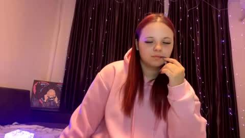 girl_shy07 online show from June 3, 4:45 pm