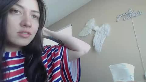 Jasmine online show from October 23, 4:41 pm