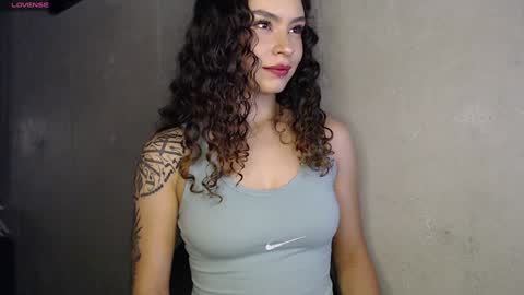 LananaSofia and Boy online show from January 31, 9:48 am