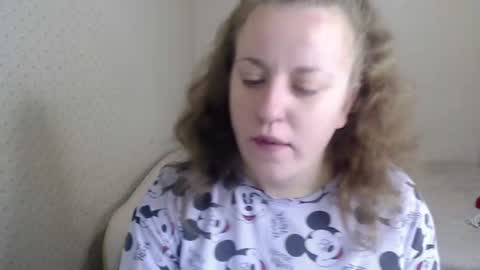 girlshyyy online show from July 3, 5:23 am