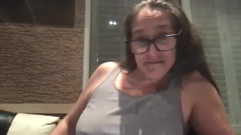 Snapshot of girlzhavefuntoo chatting on October 12, 5:22 am Girls Have Fun Too online show from October 12, 5:22 am